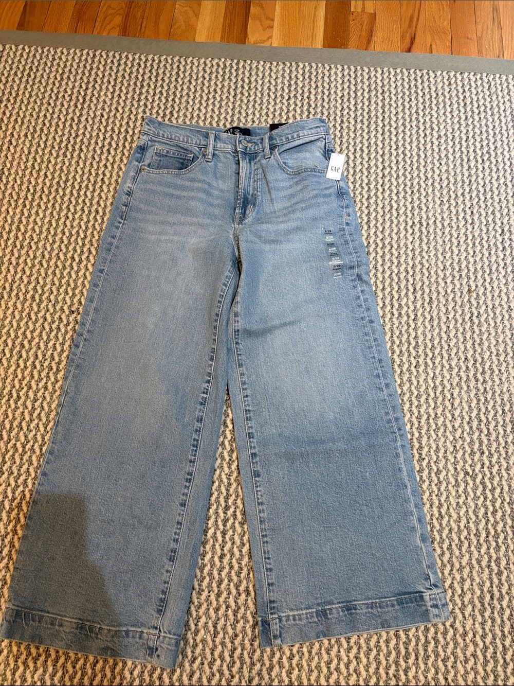 NWT high-rise wide leg crop jeans from Gap